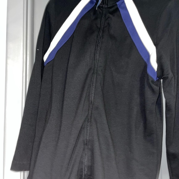 Large Zip Up. MUST BE BUNDLED - Picture 3 of 6